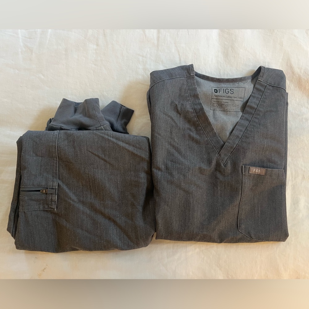 Figs Scrub Set